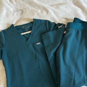 Teal Figs Scrubs Set